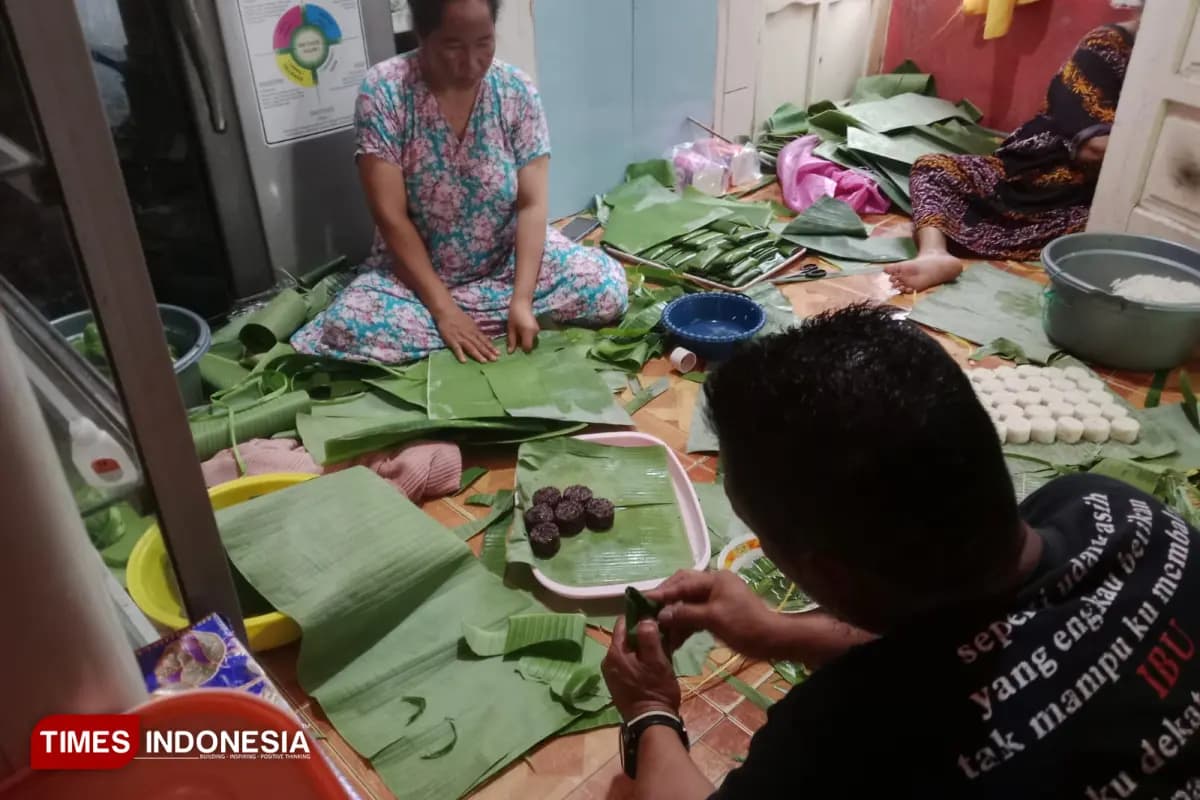 Laris Manis Tape Ketan Sartika Jelang Lebaran
